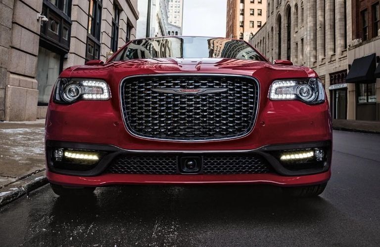 2022 Chrysler 300 front view