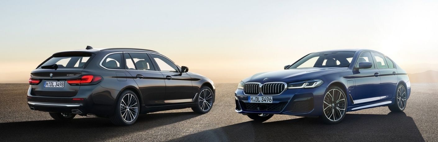 The new BMW 530e xDrive Sedan, Phytonic blue metallic, M Sport package, and the new BMW 530i Touring, Sophisto grey metallic