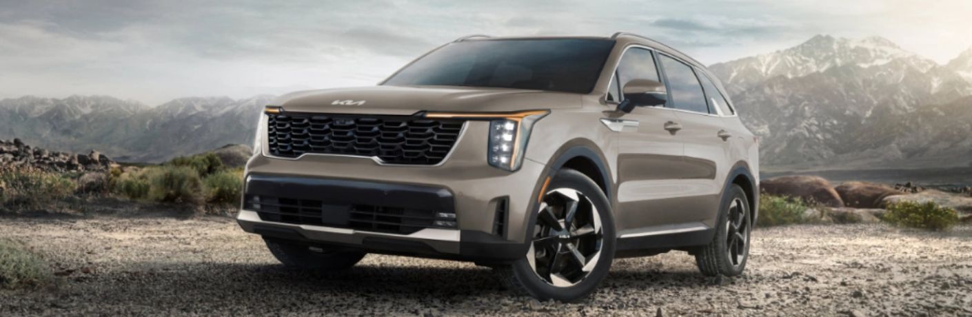 2025 Kia Sorento Plug-In Hybrid front and side view