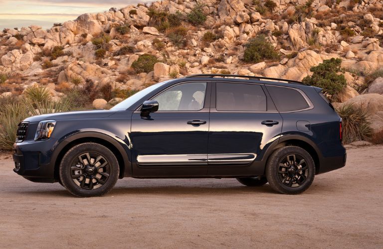 side view image of the 2025 Kia Telluride