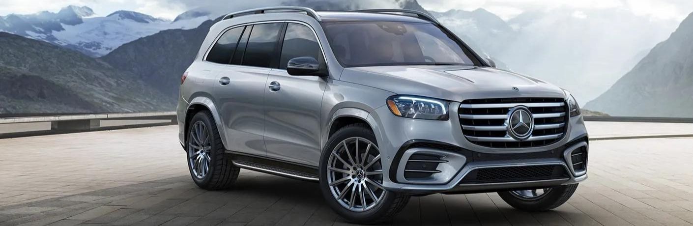 2024 Mercedes-Benz GLS SUV exterior front look