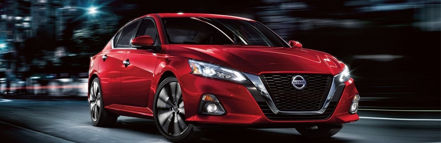 2022 Nissan Altima side and front view