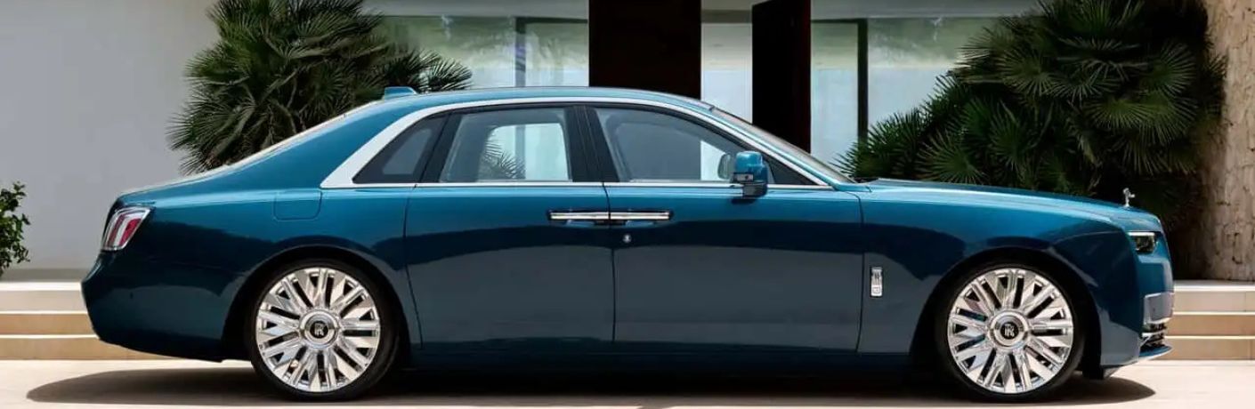 Side view of the Rolls-Royce Ghost