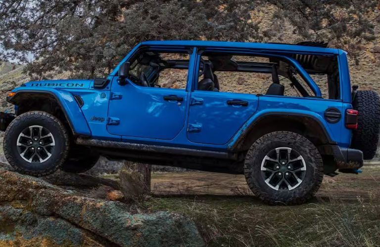 side view image of the 2025 Jeep Wrangler