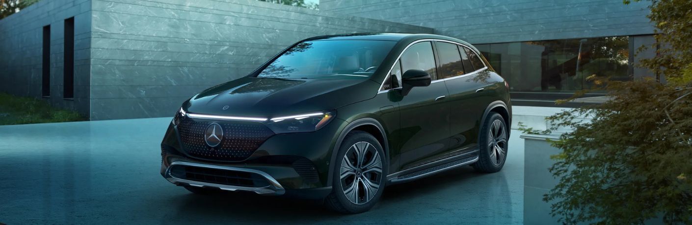 diagonal front view image of the 2025 Mercedes-Benz EQE 500 4MATIC® SUV