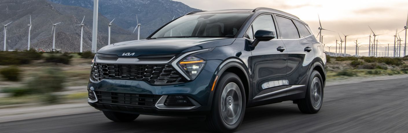 front quarter view of the 2025 Kia Sportage Hybrid