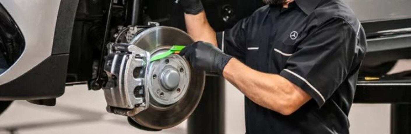 Vehicle brake and brake pad service