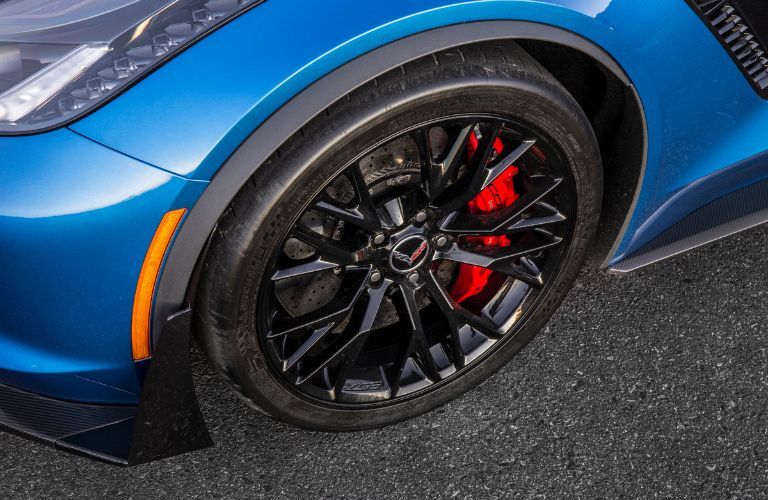 Front tire of the 2015 Chevrolet Corvette Z06 3LZ