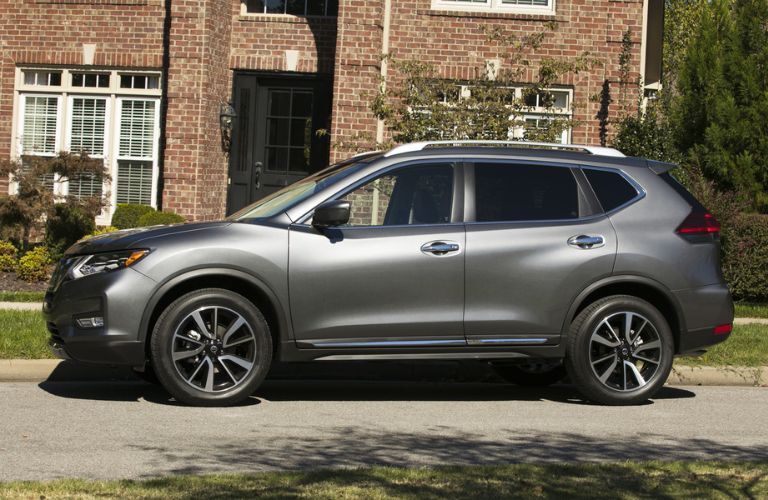 Side View of the 2018 Nissan Rogue