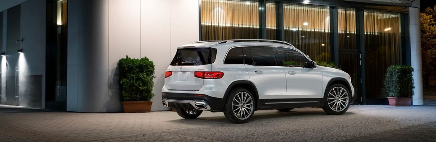 Side view of the 2024 Mercedes-Benz GLB 250 4MATIC®