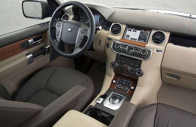 2014 Land Rover LR4 Interior