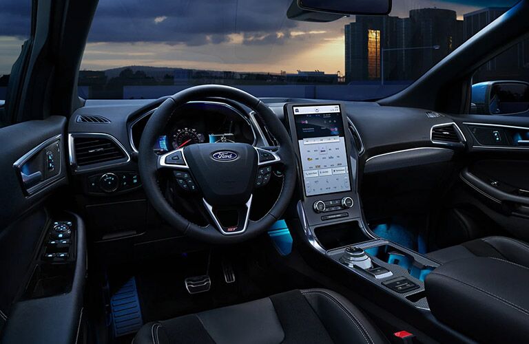 2021 Ford Edge front seats