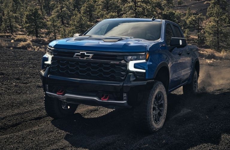 2022 Chevrolet Silverado 1500 exterior front looks