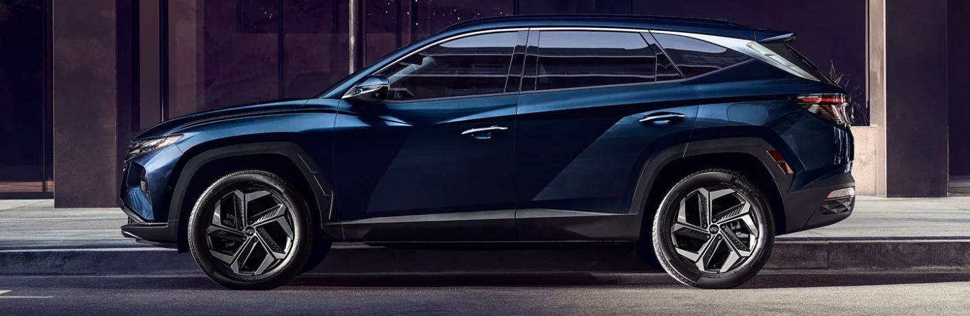 Side View of the 2024 Hyundai Tucson Hybrid