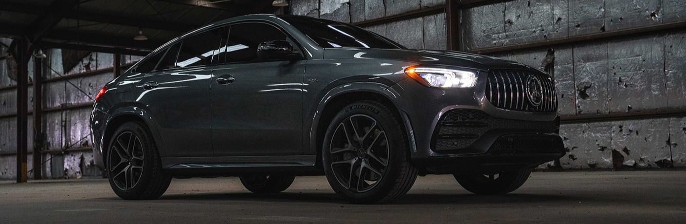 Front three-quarter view of the 2023 Mercedes-AMG GLE 53 Coupe parked