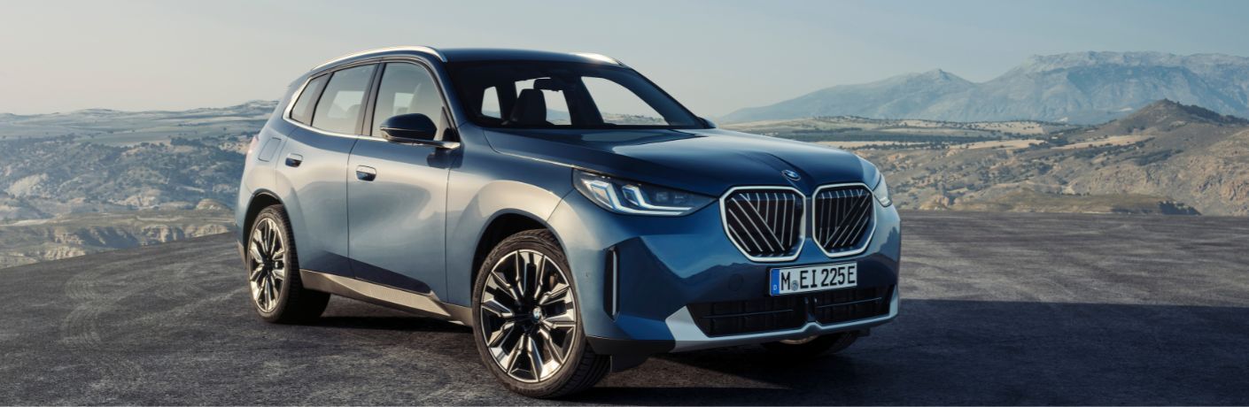 2025 BMW X3 exterior front view