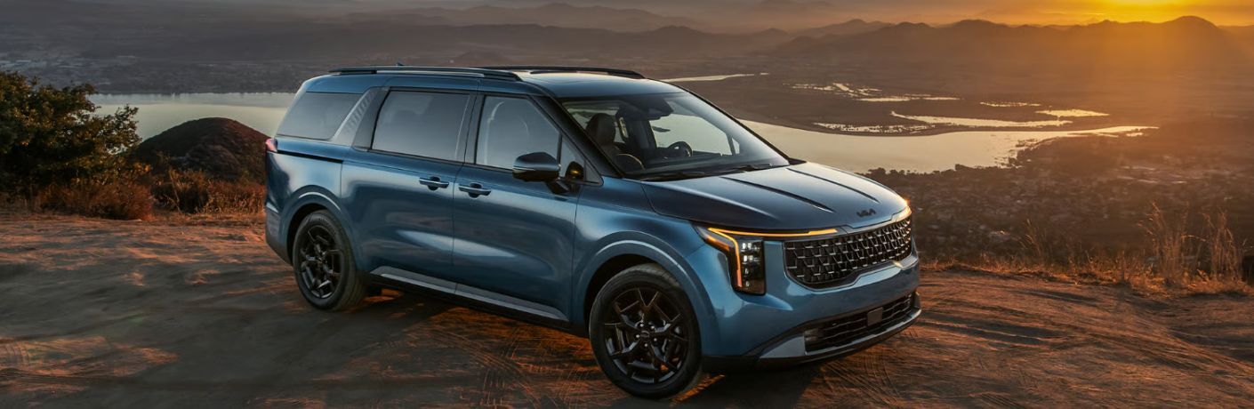 side view of the 2026 Kia Carnival MPV