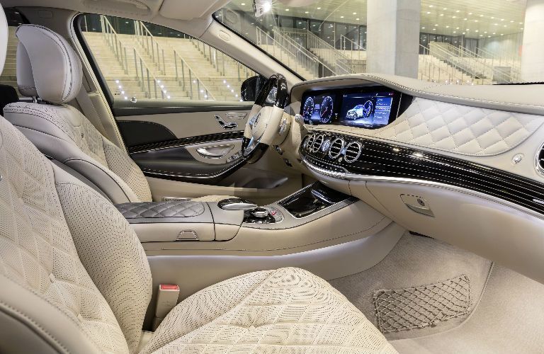 2018 Mercedes-Benz S-Class front seats