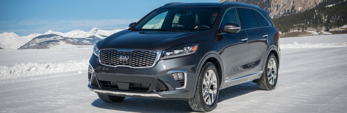 2019 Kia Sorento near snow-covered hills