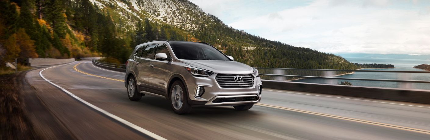 Front view of the 2017 Hyundai Santa Fe driving on road