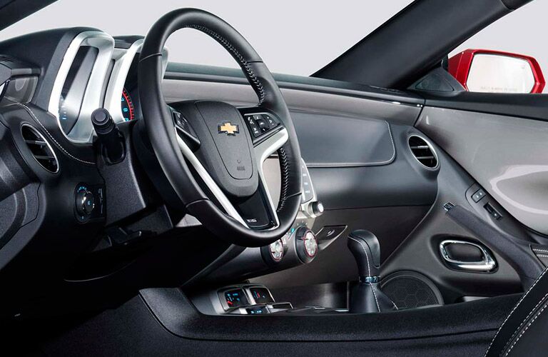 Front console of the 2014 Chevrolet Camaro