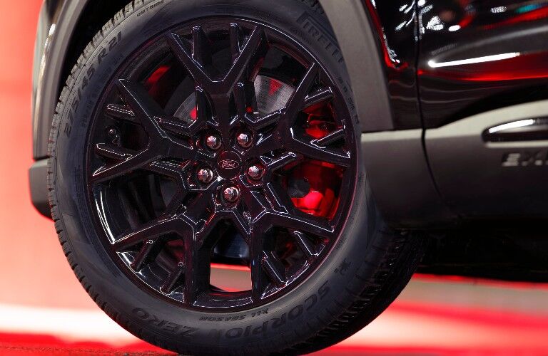2027 Ford Explorer ST Sinister wheel and tire