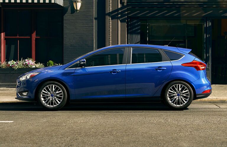 2016 Ford Focus vs 2016 Scion iM