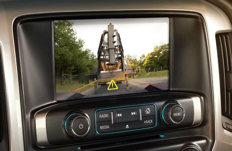 rear view camera screen of 2019 chevrolet silverado 2500hd