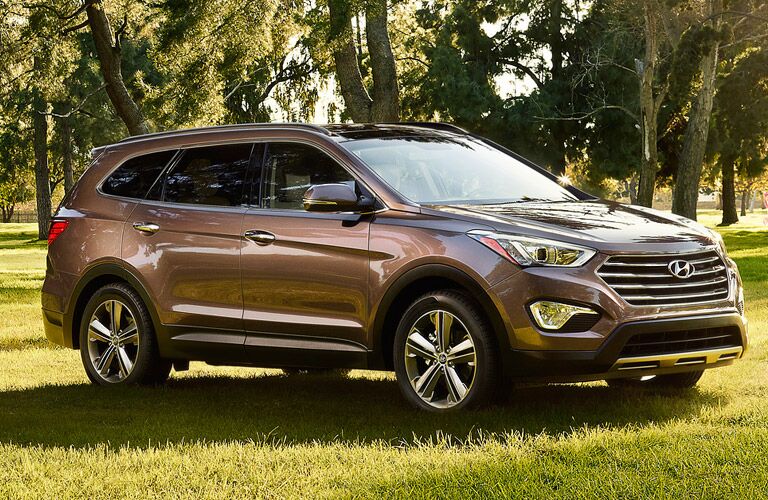 2016 Hyundai Santa Fe Side View
