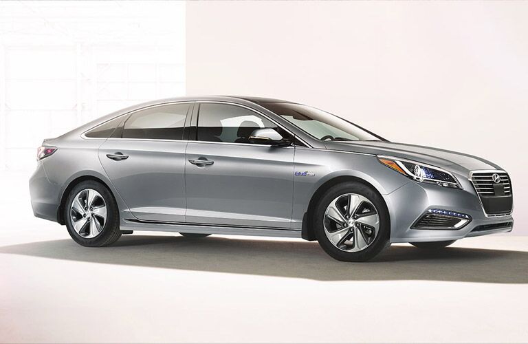 2016 Hyundai Sonata Hybrid Side View