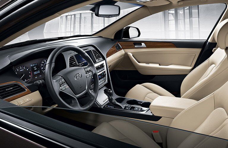 2017 Hyundai Sonata interior features and safety