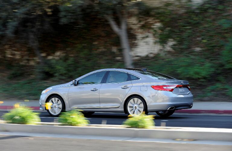 2017 Hyundai Azera Luxury Exterior Features