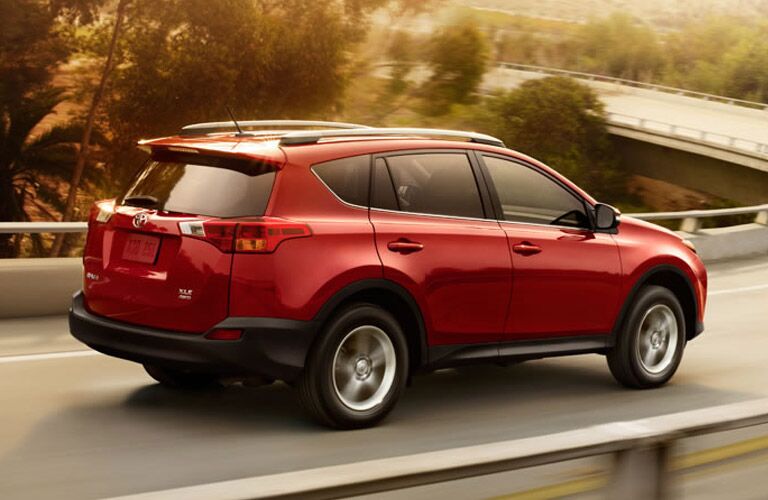We have decided to do a comparison review test between the 2016 Toyota Rav4 vs 2016 Ford Escape, read on to learn more!