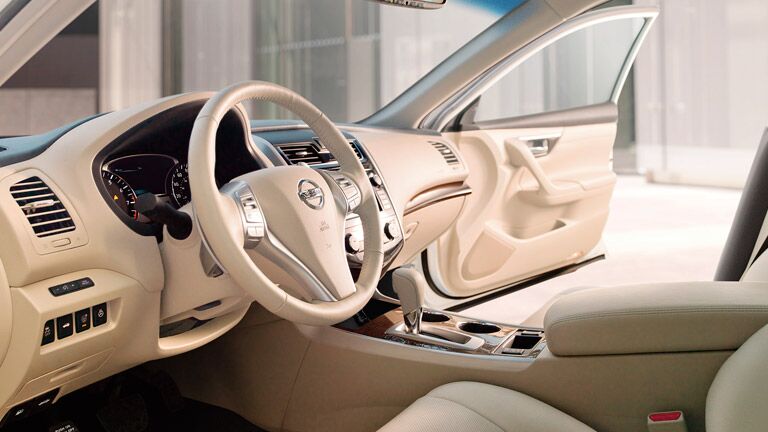 Nissan Altima interior
