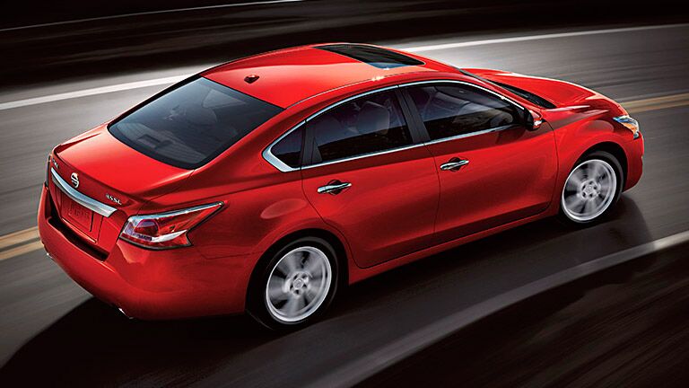 Nissan Altima side