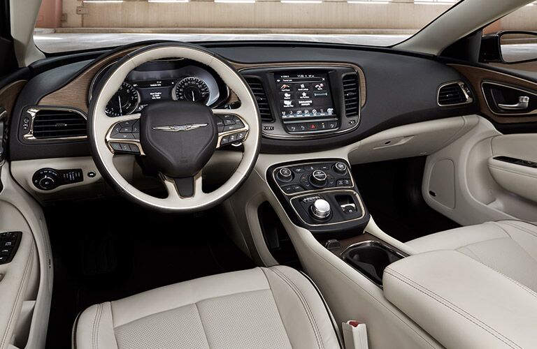 2017 Chrysler 200 dashboard