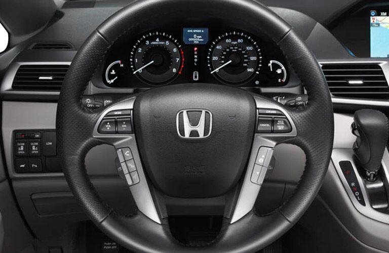2015 Honda Odyssey vs 2015 Dodge Grand Caravan