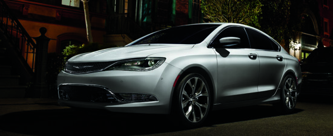 Performance 2016 Chrysler 200 vs 300
