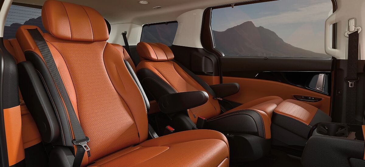 Style 2023 KIA CARNIVAL Style