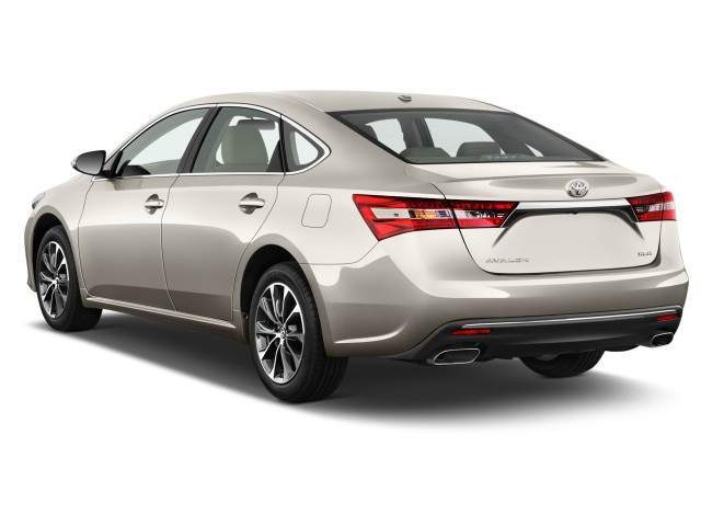 2016 Toyota Avalon Hybrid Rear View