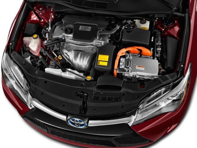 2016 Toyota Camry Hybrid Engine View