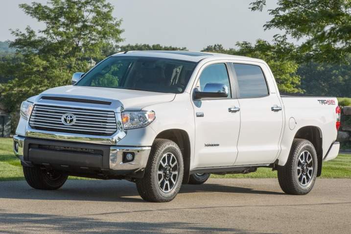 2016 Toyota Tundra Front View