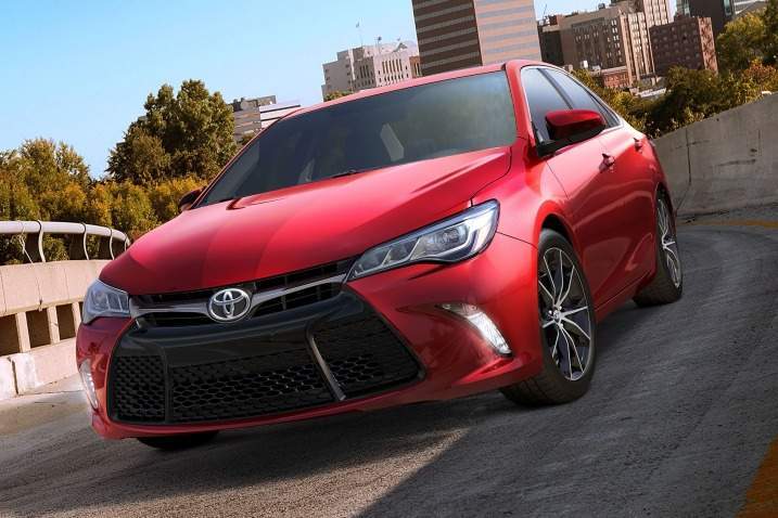 2017 Toyota Camry Front View