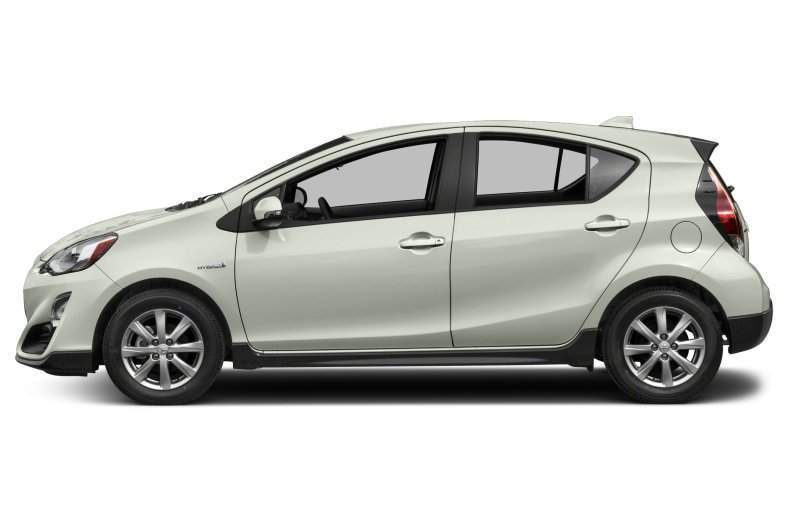 2017 Toyota Prius c Side View