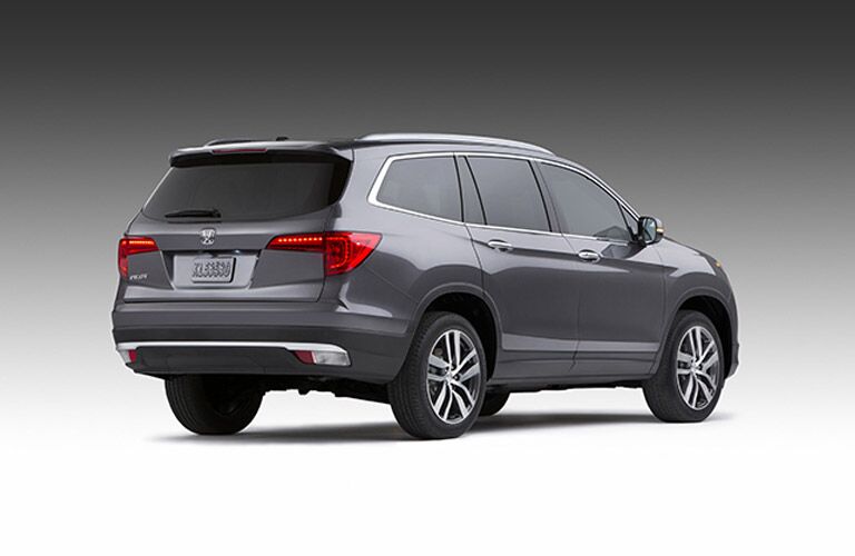 2016 Honda Pilot Vs Toyota Highlander 2016 Honda Pilot Grey
