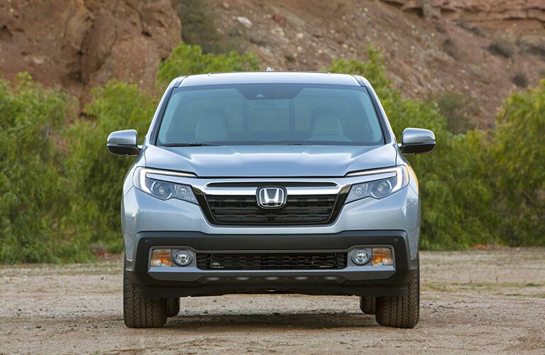 2017 Honda Ridgeline vs 2016 Toyota Tacoma passenger space
