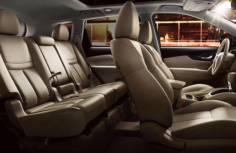 2016 Nissan Rogue SV vs SL seating