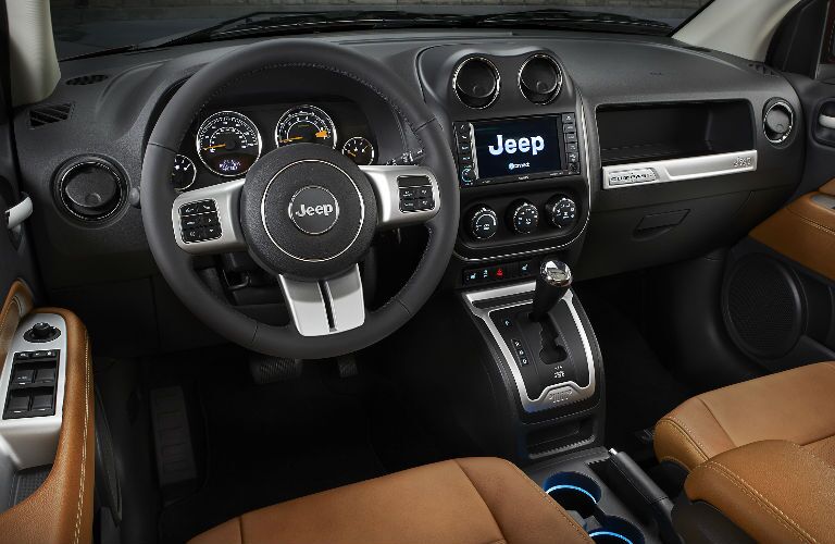 2015-Jeep-Compass-dash