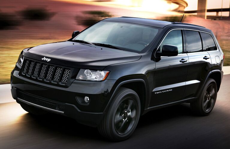 2015-Jeep-Grand-Cherokee-Black