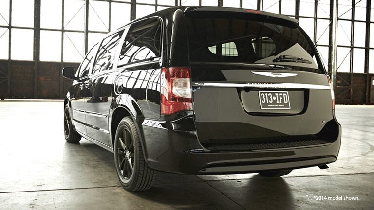 Rear end 2016 Chrysler Town & Country